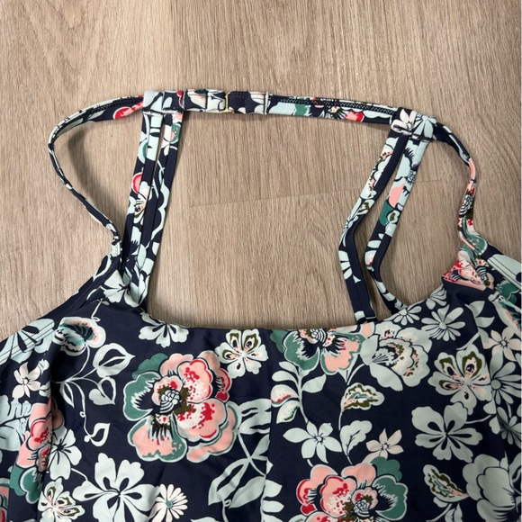 Surfside Blue Floral Tankini size 2X - Picture 2 of 5